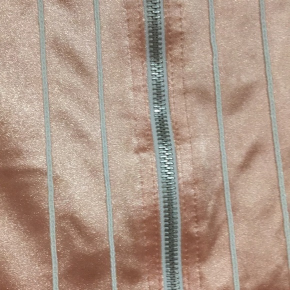 90’s Vintage Georges Marciano Pink stretchy satin short sleeve surf top - Picture 4 of 8